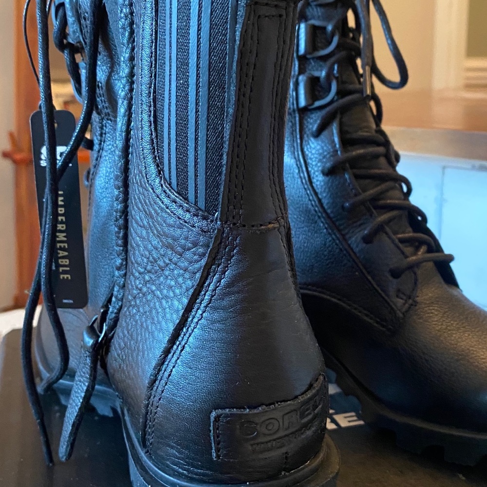 Sorel Black Combat Boots - Size 9 - New